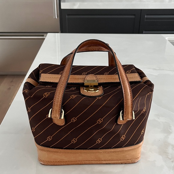 Gucci Bag Gucci GG Bag Gucci Vanity Trunk Gucci Cosmetic Bag Gucci Bag. - Picture 3 of 17